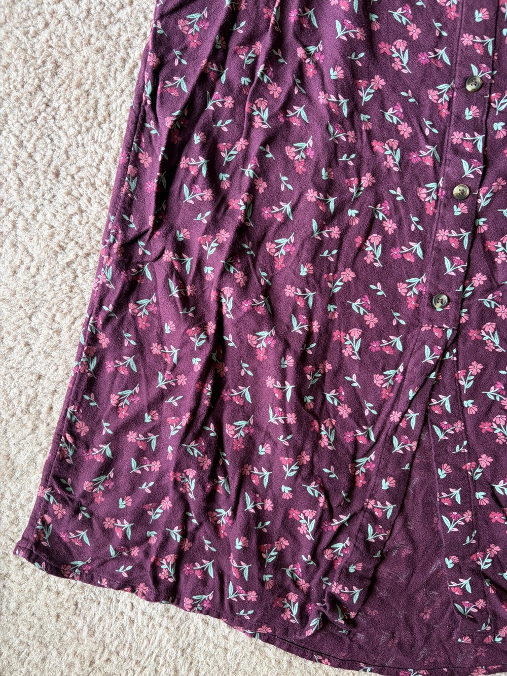 Summery Comfy Floral Purple Skirt with Buttons and Pockets - Picture 2 of 11